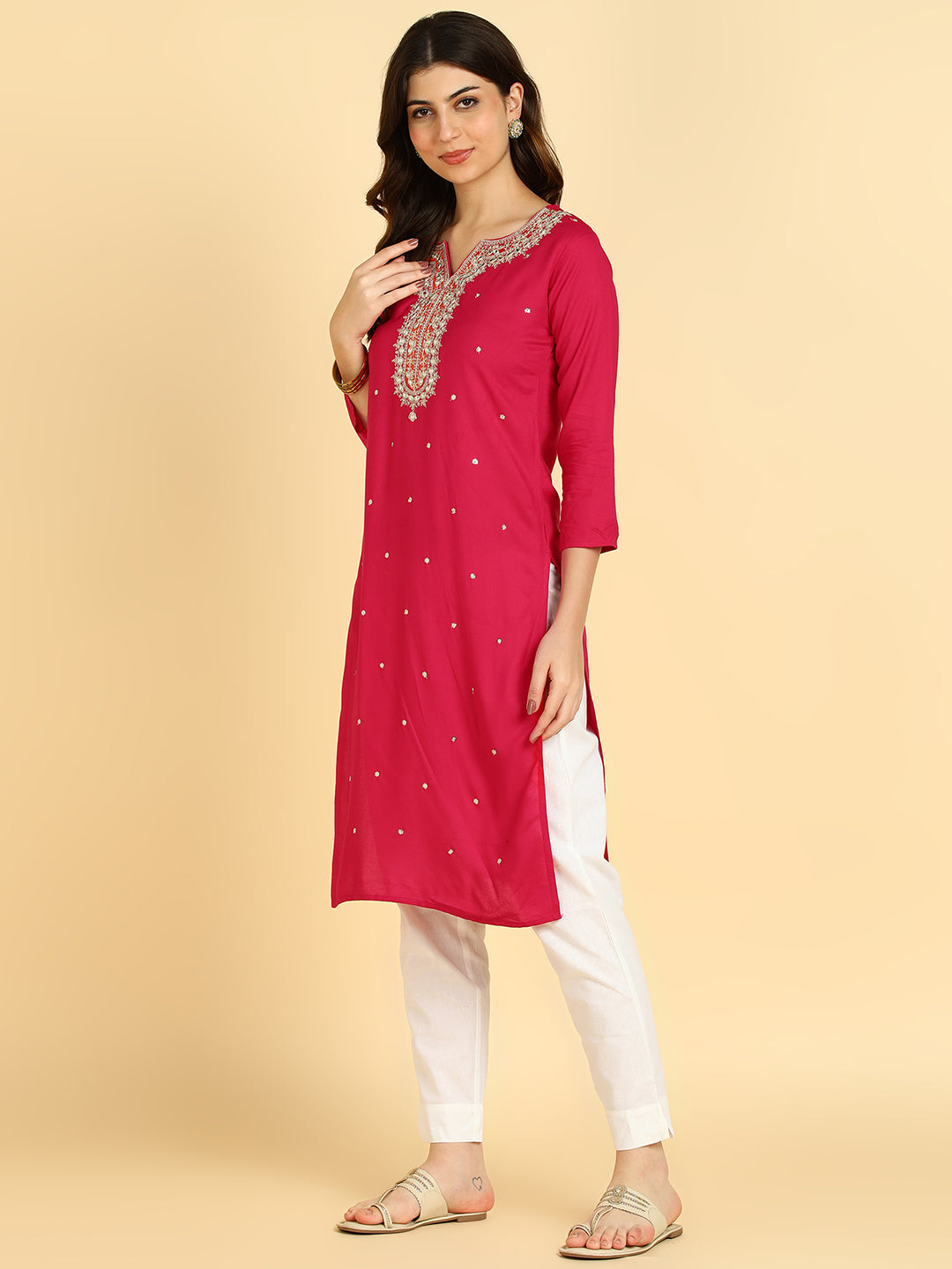 Women Casual Rayon Straight Embroidered Kurta (W1670)