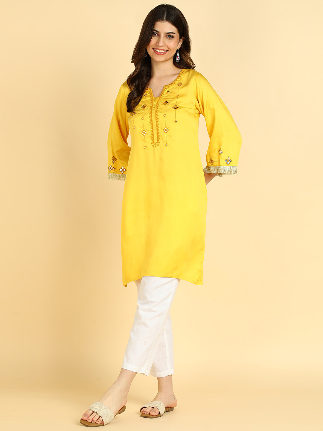 Women Casual Rayon Straight Embroidered Kurta (W1671)