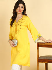 Women Casual Rayon Straight Embroidered Kurta (W1671)