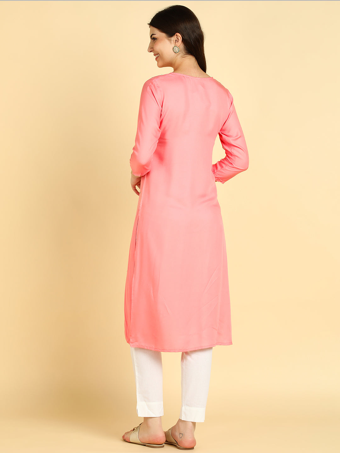 Women Casual Rayon Straight Embroidered Kurta (W1672)