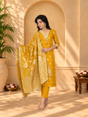Jaipurhues Luxe Mustard Banarasi Silk Festive Kurta Set | Kurta Bottom Dupatta (W10007)