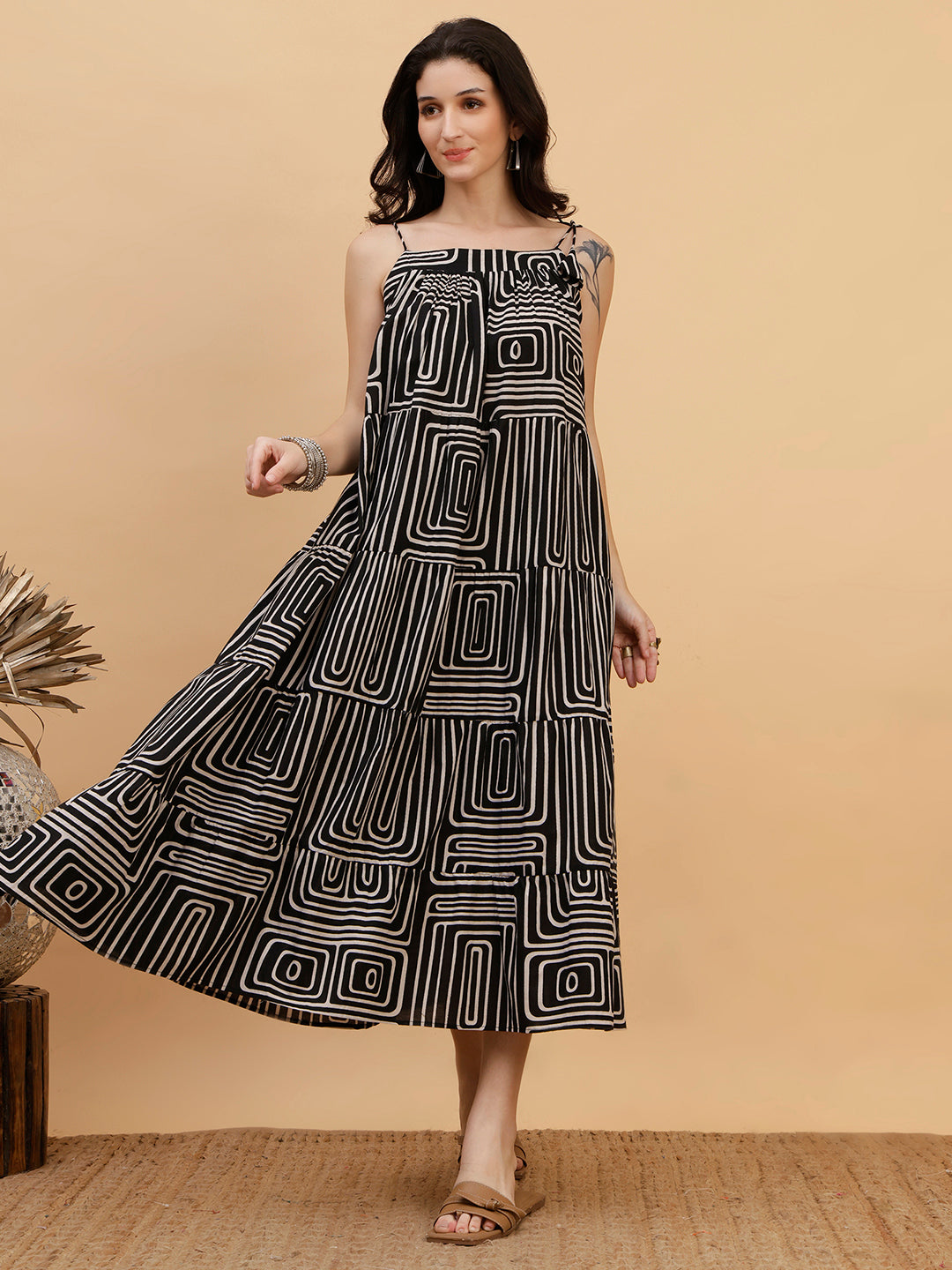 Women Casual Camric Printed Black A-Line Dress (W1816)