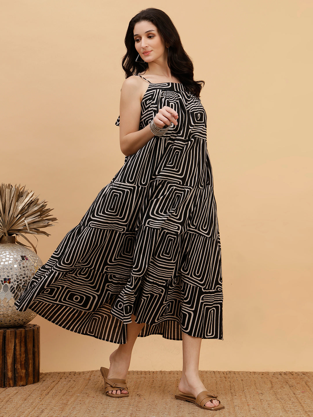Women Casual Camric Printed Black A-Line Dress (W1816)