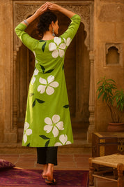 Women Handmade Geometric Pure Cotton Straight Light Green Kurta (W1589)