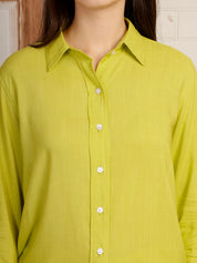 Women Camric Green Solid Casual Regular Fit Shirt (W1818)
