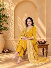 Jaipurhues Luxe Mustard Banarasi Silk Festive Kurta Set | Kurta Bottom Dupatta (W10007)