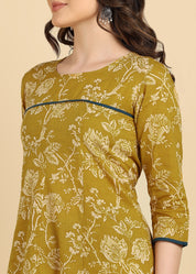 Women Cotton Floral Printed Straight Kurta (W1737)