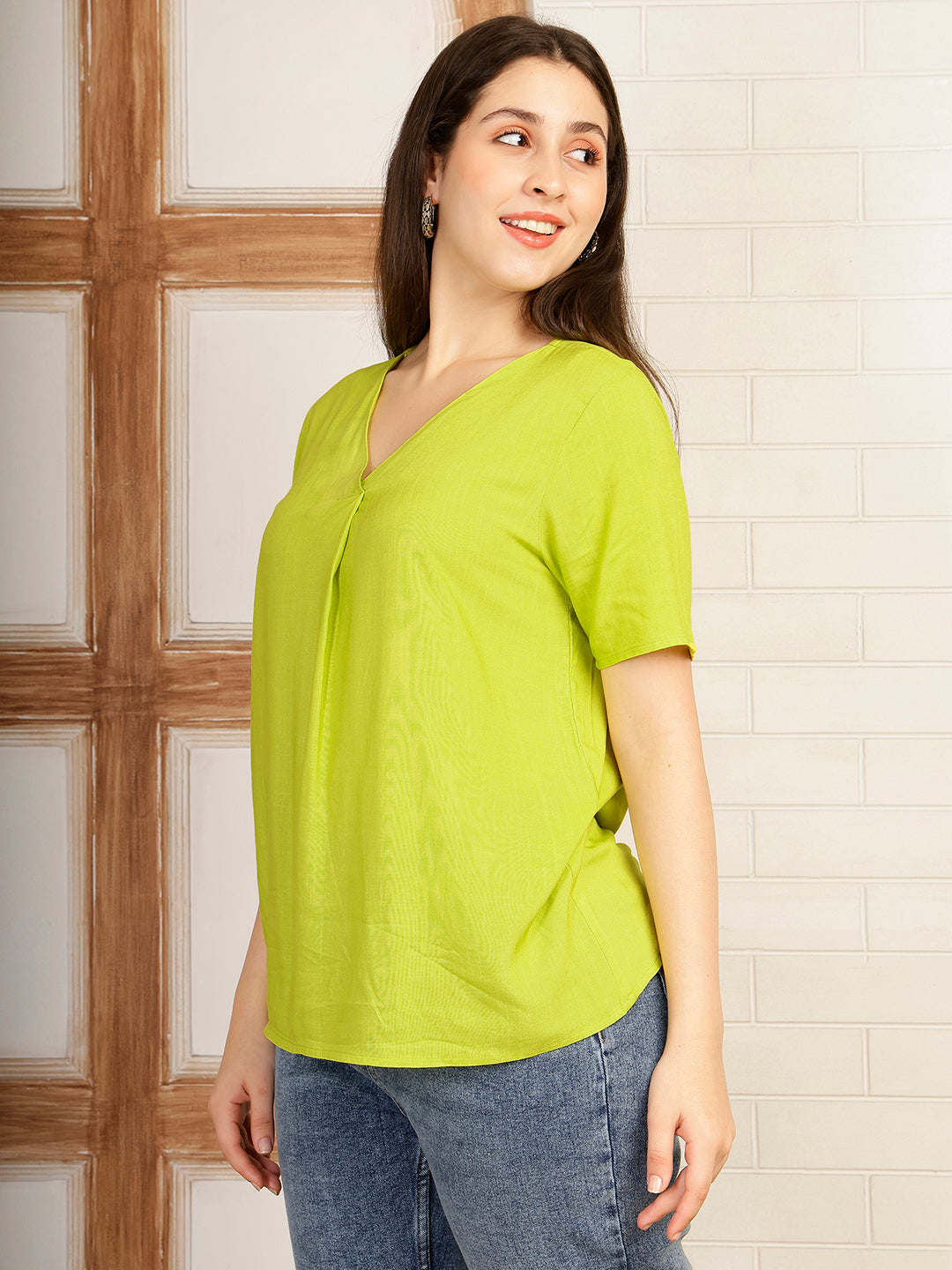 Women Green  Solid Camric Casual Top (W1825)